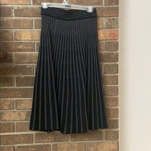 Wool blend ribbed skirt